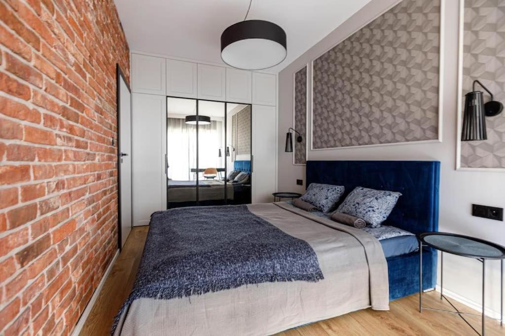 Apartment Golden - Great Location - Cozy And Bright&janapawla19